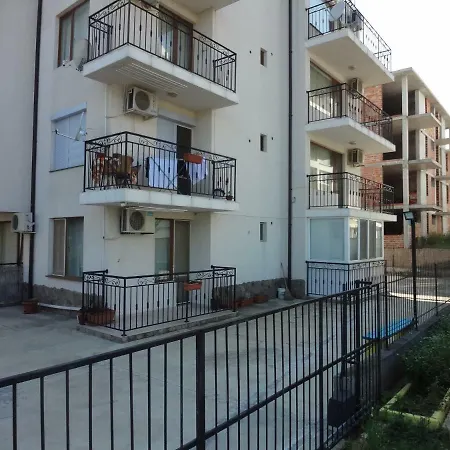 Chehu Anart Appartement Ravda